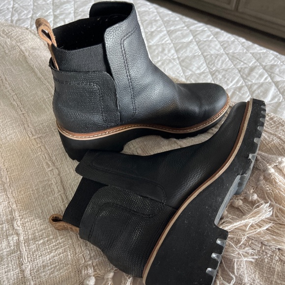 Waterproof booties - Picture 1 of 2